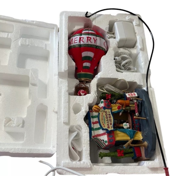 Lemax Carole Towne Balloon Rides Santa Christmas Village Animated Power Cord IOB - Picture 9 of 10
